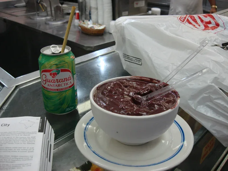 Tigela Tradicional de Açaí Batido na Hora